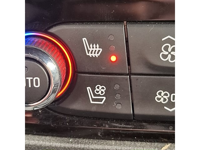 Personenauto opel, insignia gsi - afbeelding 40 van  56