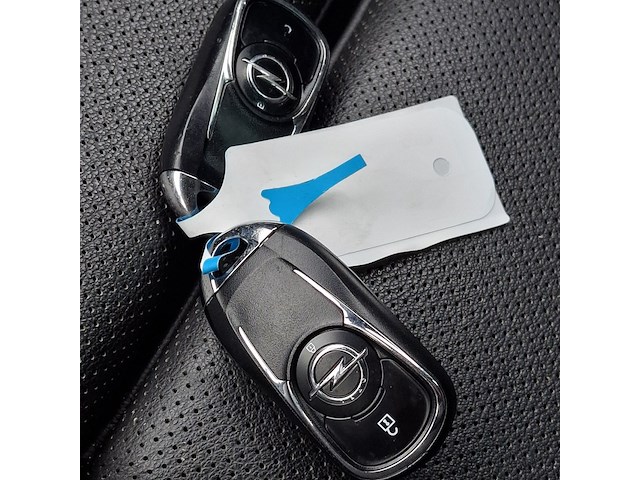 Personenauto opel, insignia gsi - afbeelding 42 van  56