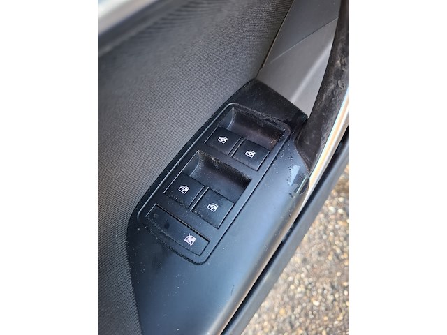 Personenauto, opel, insignia sports tourer 1.8 edition, grijs, 2010 - afbeelding 11 van  53