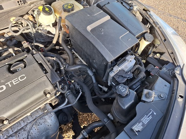 Personenauto, opel, insignia sports tourer 1.8 edition, grijs, 2010 - afbeelding 30 van  53