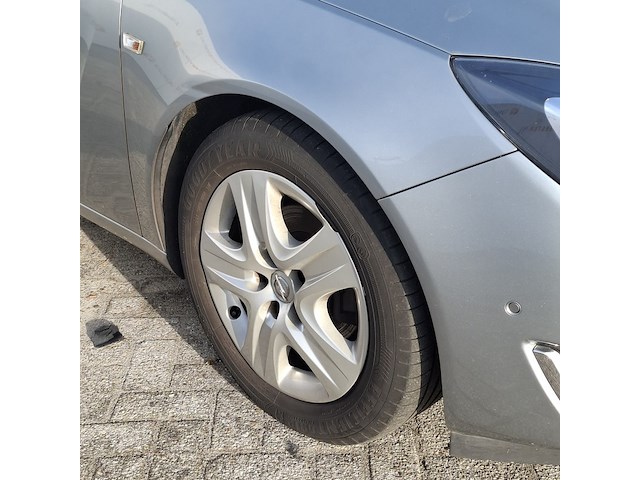 Personenauto, opel, insignia - afbeelding 2 van  48
