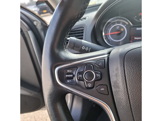 Personenauto, opel, insignia - afbeelding 10 van  48