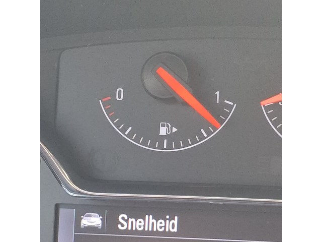 Personenauto, opel, insignia - afbeelding 15 van  48