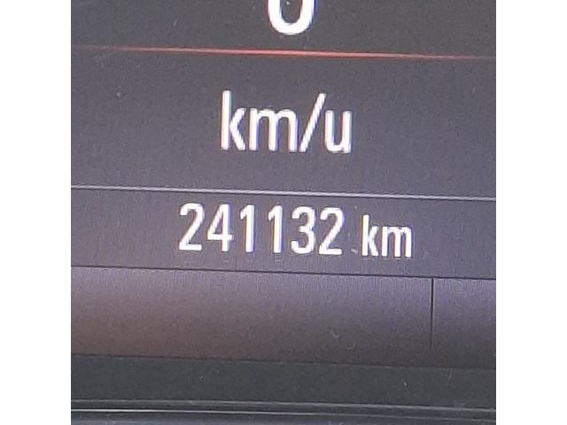 Personenauto, opel, insignia - afbeelding 16 van  48