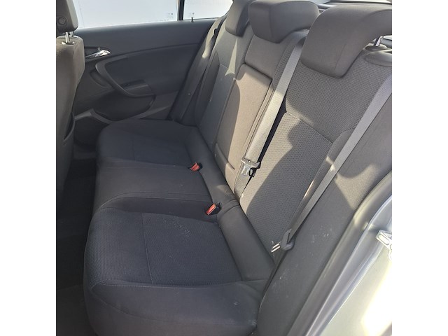 Personenauto, opel, insignia - afbeelding 24 van  48