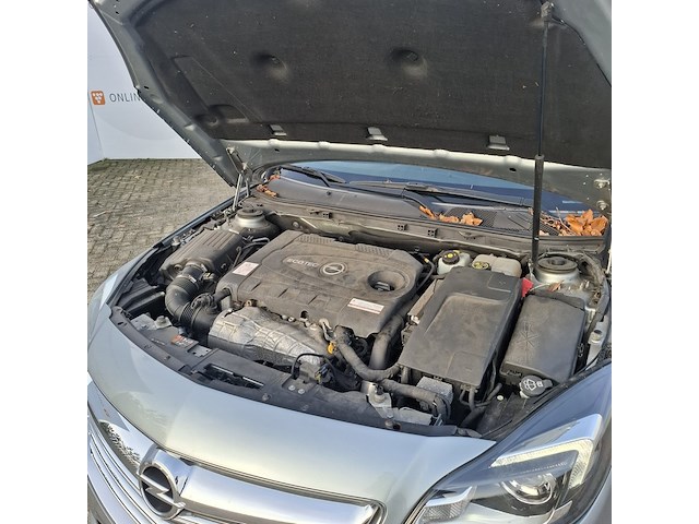 Personenauto, opel, insignia - afbeelding 32 van  48