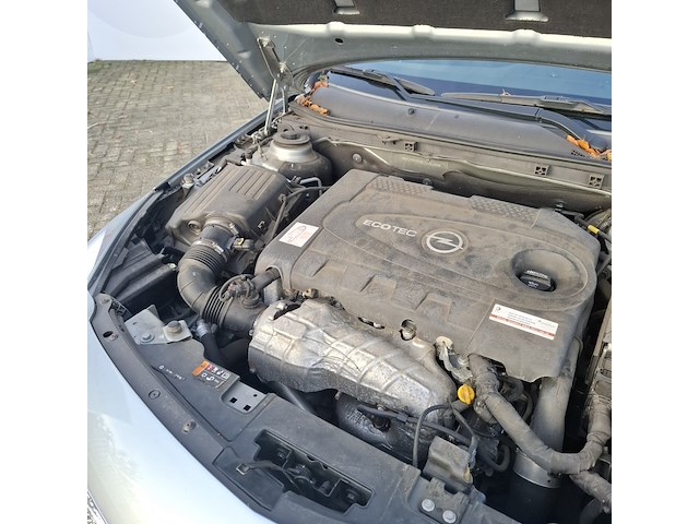 Personenauto, opel, insignia - afbeelding 35 van  48