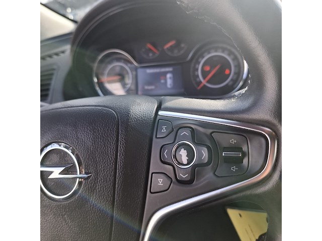 Personenauto, opel, insignia - afbeelding 11 van  48