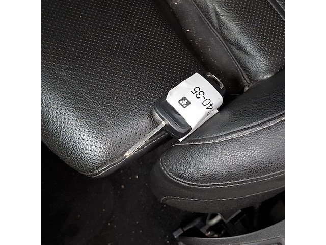 Personenauto, opel, insignia - afbeelding 13 van  50