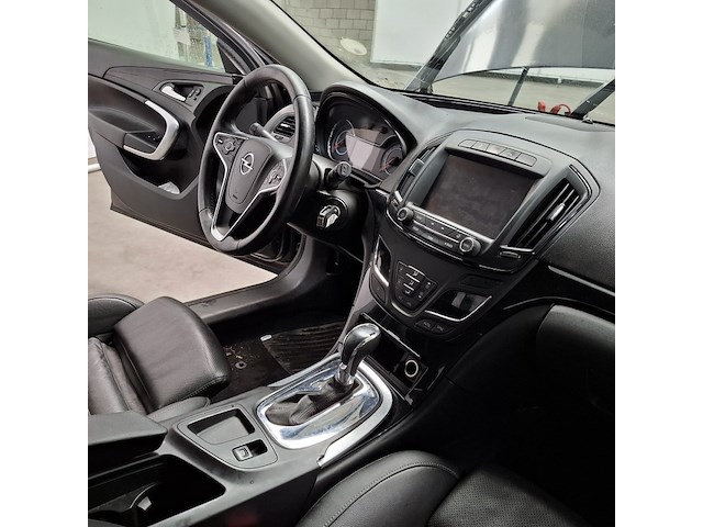 Personenauto, opel, insignia - afbeelding 28 van  50