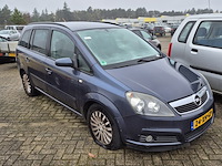 Personenauto opel, zafira 2.2, grijs, bouwjaar 2007