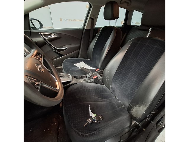 Personenauto, opel - afbeelding 18 van  54