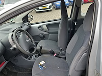 Personenauto, peugeot, 107, 1.0-12v xr, 2006 - afbeelding 6 van  10