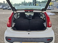 Personenauto, peugeot, 107, 1.0-12v xr, 2009 - afbeelding 15 van  38