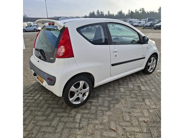 Personenauto, peugeot, 107, 1.0-12v xr, 2009 - afbeelding 34 van  38