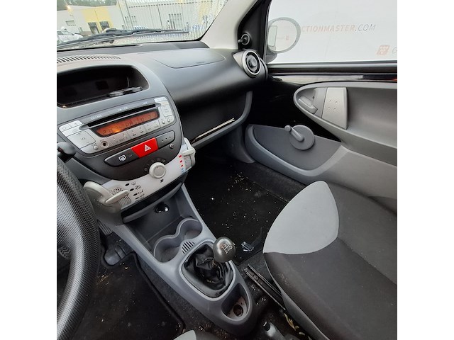 Personenauto, peugeot, 107 1.0-12v xr, 2010 - afbeelding 25 van  40