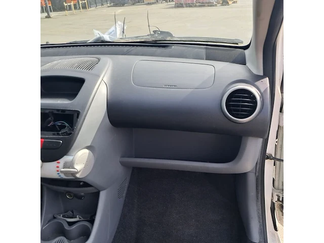 Personenauto, peugeot, 107, 1.0-12v xr, 2011 - afbeelding 35 van  42
