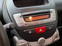 Personenauto, peugeot, 107, 1.0-12v xs, 2009 - afbeelding 37 van  67