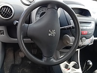 Personenauto, peugeot, 107, 1.0-12v xs, 2010 - afbeelding 11 van  13