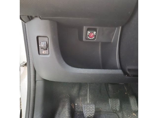 Personenauto, peugeot, 107, 1.0 access, 2013 - afbeelding 14 van  40