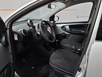 Personenauto, peugeot, 107, 1.0 active, 2012 - afbeelding 11 van  42