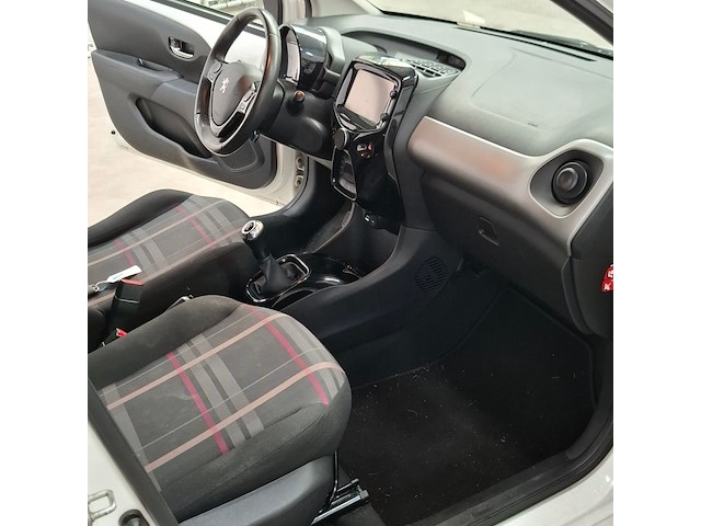 Personenauto, peugeot, 108, 1.0 e-vti première, 2014 - afbeelding 19 van  31