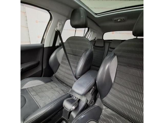 Personenauto, peugeot, 2008, 1.2 puretech féline, 2016 - afbeelding 21 van  51