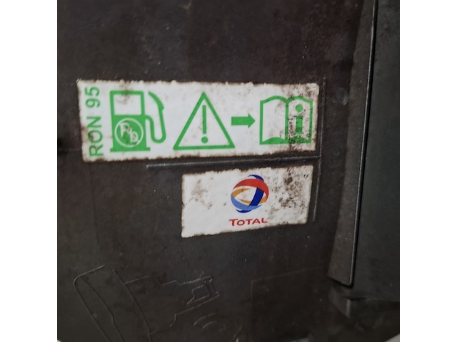 Personenauto, peugeot, 2008, 1.2 puretech féline, 2016 - afbeelding 32 van  51