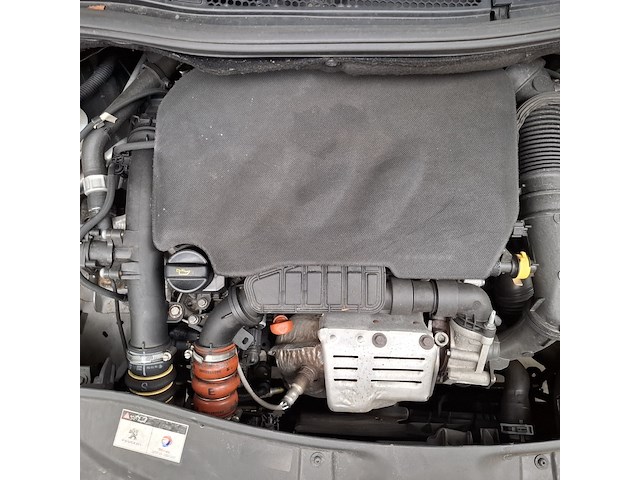 Personenauto, peugeot, 2008, 1.2 puretech féline, 2016 - afbeelding 39 van  51