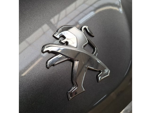 Personenauto, peugeot, 2008, 1.2 puretech féline, 2016 - afbeelding 47 van  51