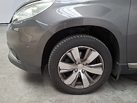 Personenauto, peugeot, 2008, 1.2 puretech féline, 2016 - afbeelding 51 van  51