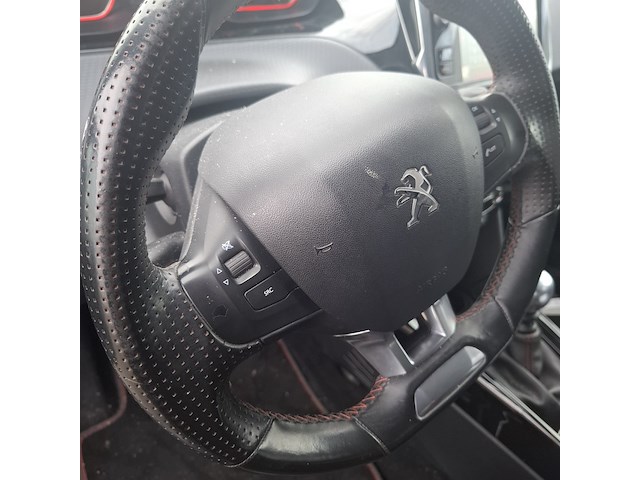 Personenauto, peugeot, 2008 - afbeelding 10 van  37