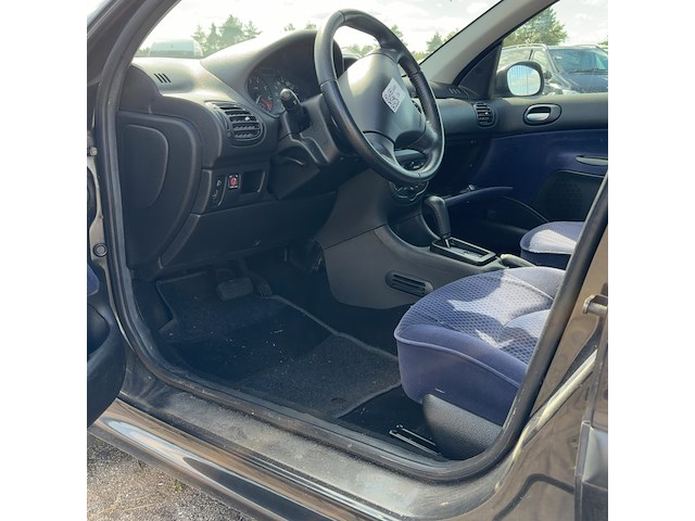 Personenauto, peugeot, 206, 1.6-16v gentry, zwart, 2003 - afbeelding 10 van  13