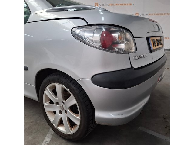 Personenauto, peugeot, 206 cc, 1.6-16v, 2002 - afbeelding 16 van  67