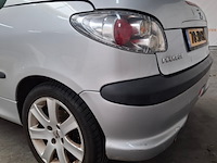 Personenauto, peugeot, 206 cc, 1.6-16v, 2002 - afbeelding 16 van  67