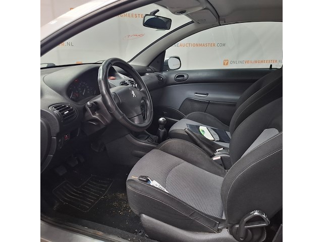 Personenauto, peugeot, 206 cc, 1.6-16v, 2002 - afbeelding 22 van  67
