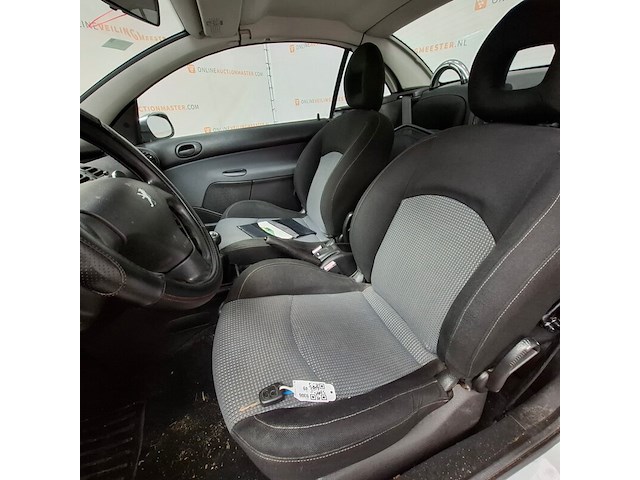 Personenauto, peugeot, 206 cc, 1.6-16v, 2002 - afbeelding 27 van  67