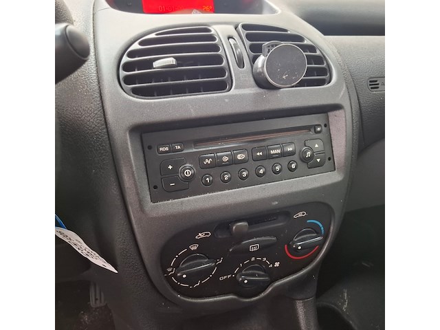 Personenauto, peugeot, 206 cc, 1.6-16v, 2002 - afbeelding 32 van  67