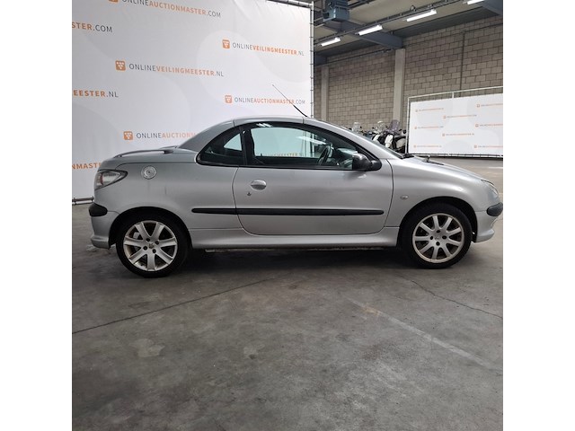Personenauto, peugeot, 206 cc, 1.6-16v, 2002 - afbeelding 34 van  67