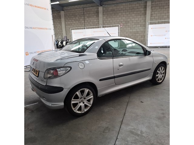 Personenauto, peugeot, 206 cc, 1.6-16v, 2002 - afbeelding 65 van  67