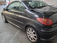 Personenauto, peugeot, 206 cc, 1.6-16v, 2003 - afbeelding 2 van  71