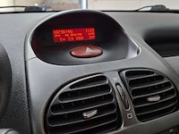Personenauto, peugeot, 206 cc, 1.6-16v, 2003 - afbeelding 38 van  71