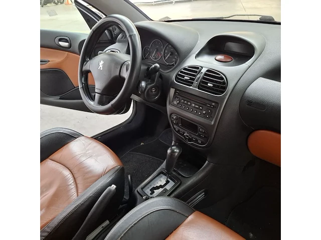 Personenauto, peugeot, 206 cc, 1.6-16v, 2003 - afbeelding 48 van  71