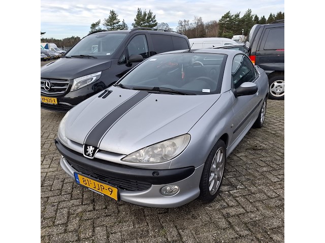 Personenauto, peugeot, 206 cc 2.0-16v, 2002 - afbeelding 2 van  2