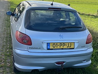 Personenauto peugeot, 206, grijs, bouwjaar 9-2004 - afbeelding 6 van  12