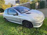 Personenauto peugeot, 206, grijs, bouwjaar 9-2004 - afbeelding 9 van  12