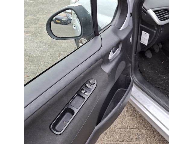 Personenauto, peugeot, 207 1.4, 2007 - afbeelding 16 van  48