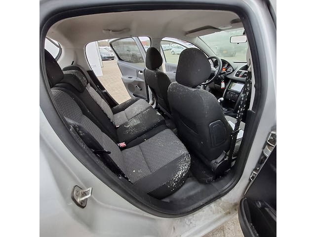 Personenauto, peugeot, 207, 2010 - afbeelding 31 van  47