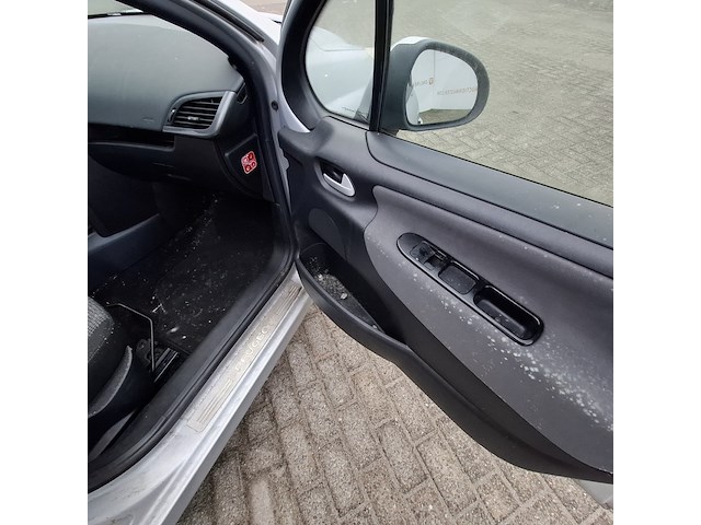 Personenauto, peugeot, 207, 2010 - afbeelding 33 van  47