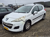 Personenauto peugeot, 207, wit - afbeelding 1 van  1